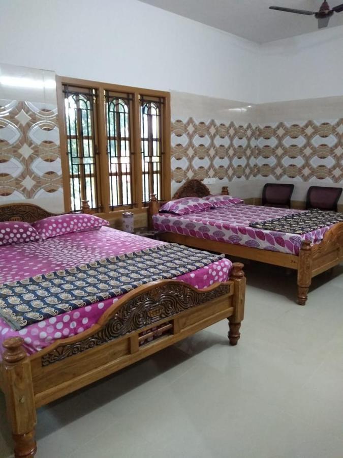 Yuga Guest House Kuttālam Екстериор снимка