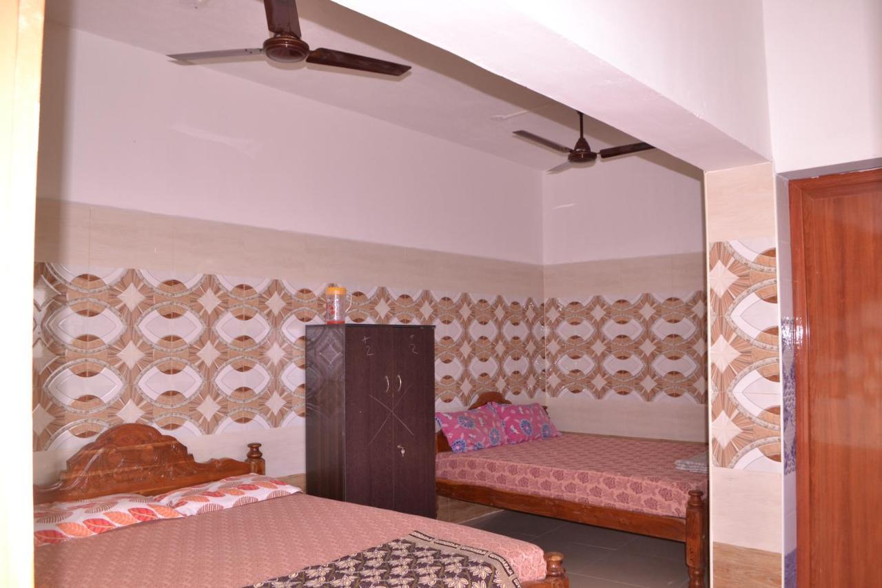 Yuga Guest House Kuttālam Екстериор снимка