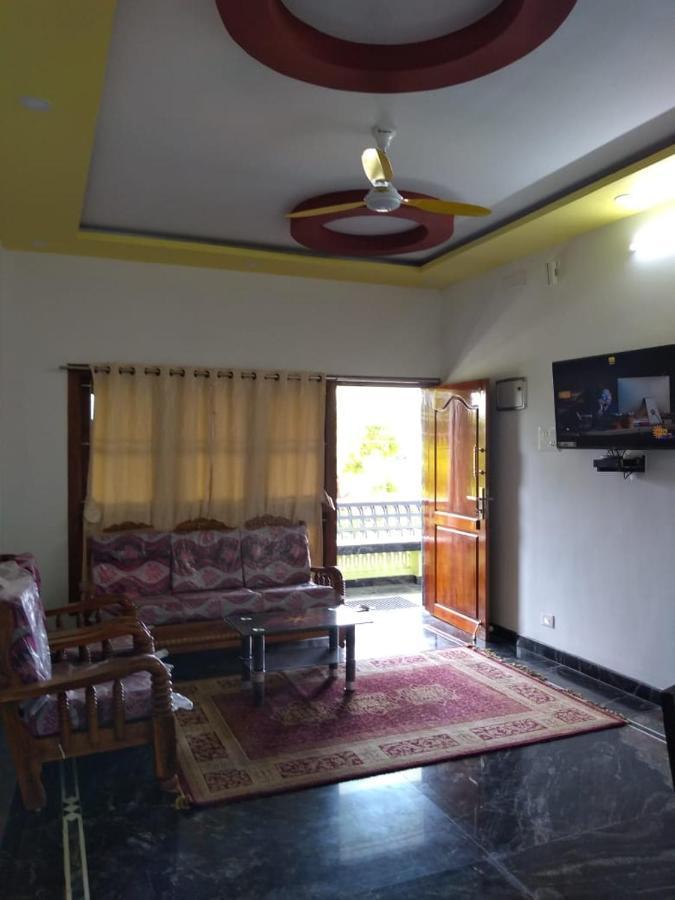 Yuga Guest House Kuttālam Екстериор снимка