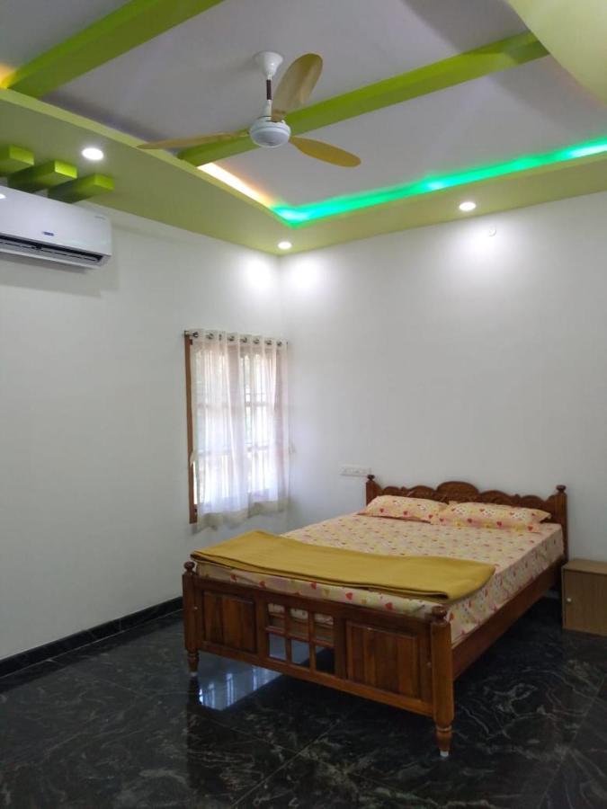 Yuga Guest House Kuttālam Екстериор снимка
