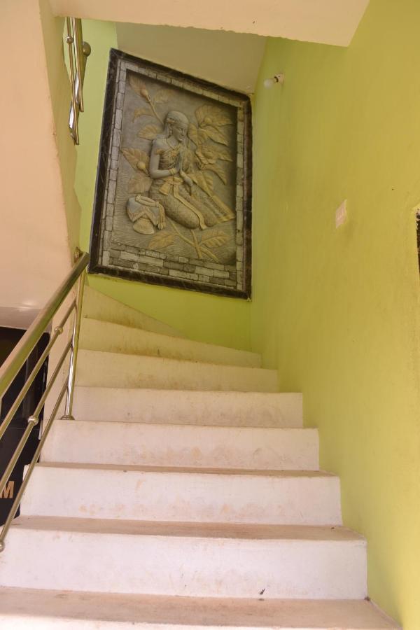Yuga Guest House Kuttālam Екстериор снимка