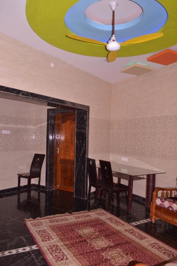 Yuga Guest House Kuttālam Екстериор снимка